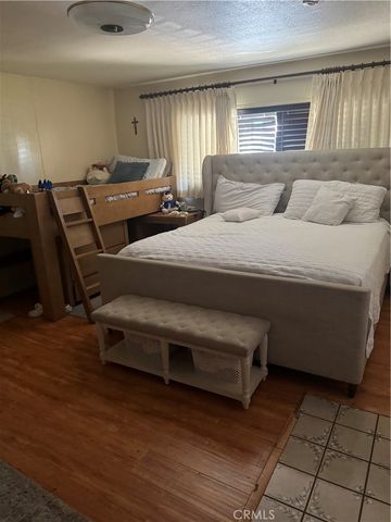 2011 E Orange Grove, Orange, CA 92867