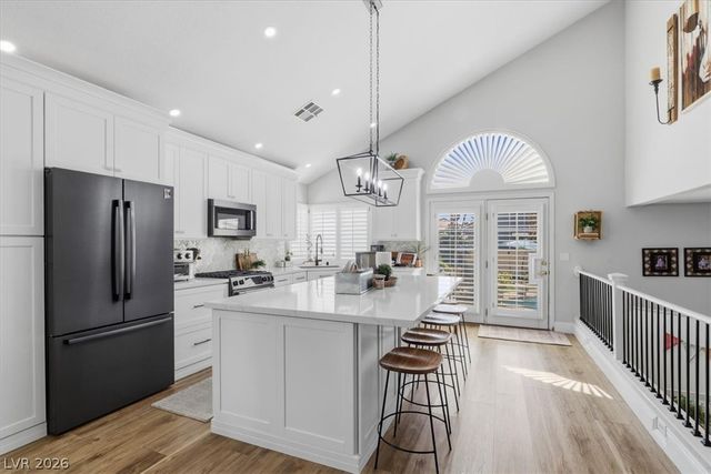 8213 Fawn Brook Court, Las Vegas, NV 89149