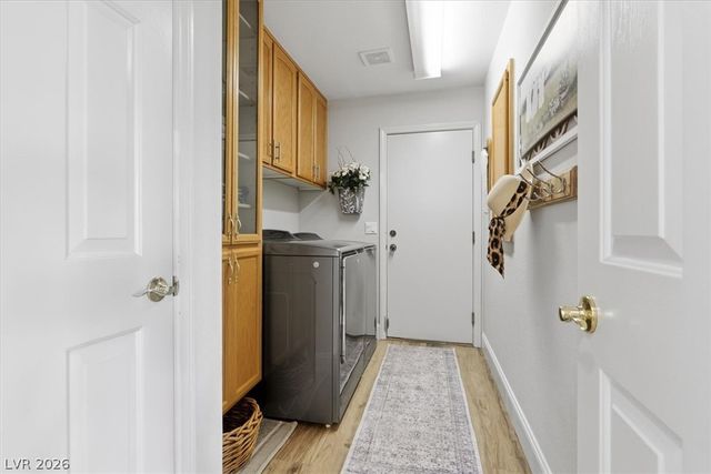 8213 Fawn Brook Court, Las Vegas, NV 89149