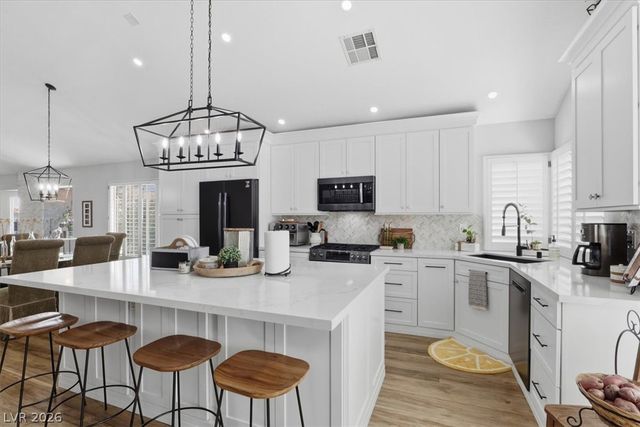 8213 Fawn Brook Court, Las Vegas, NV 89149