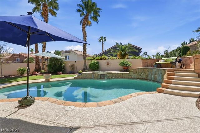 8213 Fawn Brook Court, Las Vegas, NV 89149