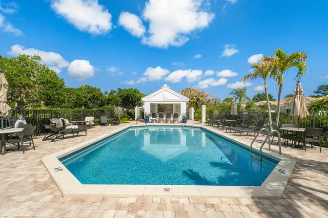 2201 NW Seagrass Drive, Palm City, FL 34990