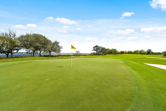 2201 NW Seagrass Drive, Palm City, FL 34990