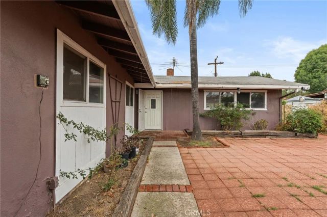8233 Fallbrook, West Hills, CA 91304