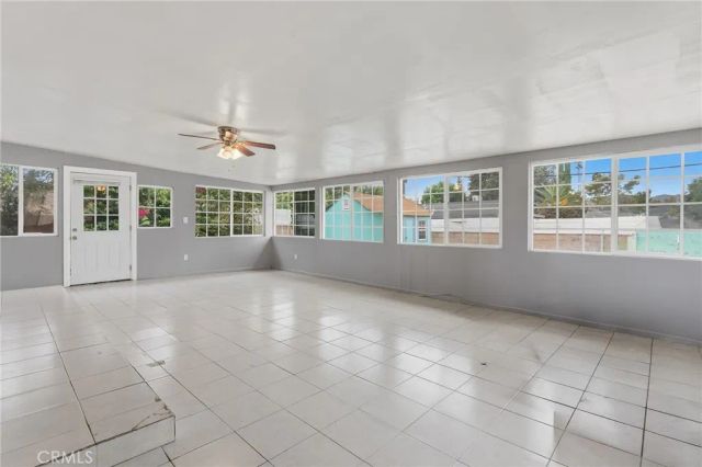 8233 Fallbrook, West Hills, CA 91304