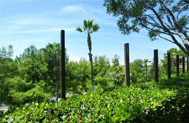 99 Fuchsia, Lake Forest (el Toro), CA 92630