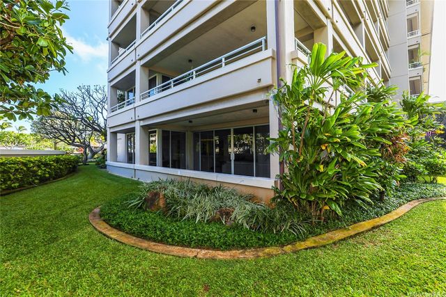 1 Keahole Place 2113, Honolulu, HI 96825