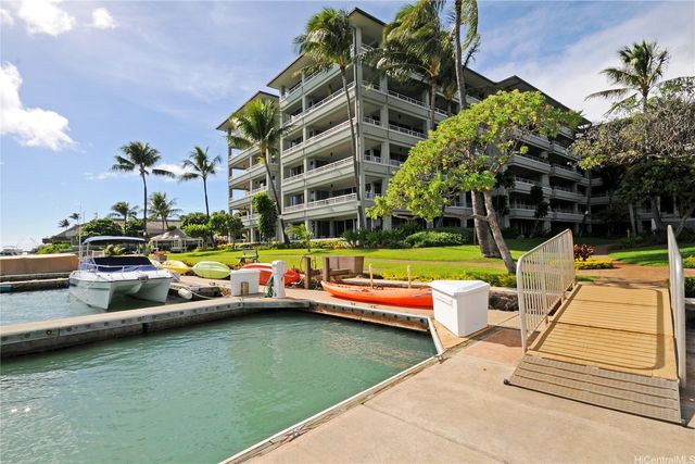 1 Keahole Place 2113, Honolulu, HI 96825
