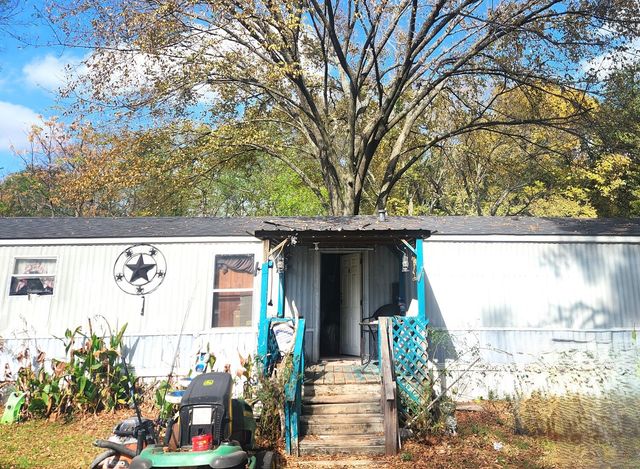 112 E Oak Street, Yantis, TX 75497