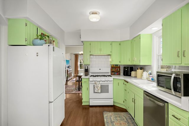 4211 Upton Avenue N, Minneapolis, MN 55412