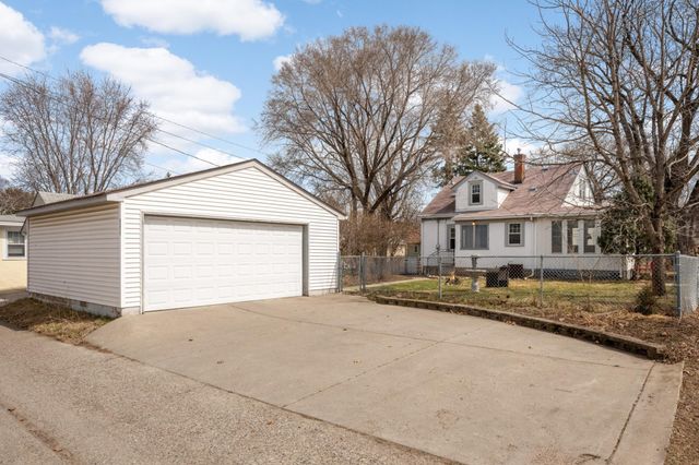 4211 Upton Avenue N, Minneapolis, MN 55412