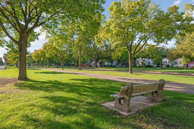 4211 Upton Avenue N, Minneapolis, MN 55412