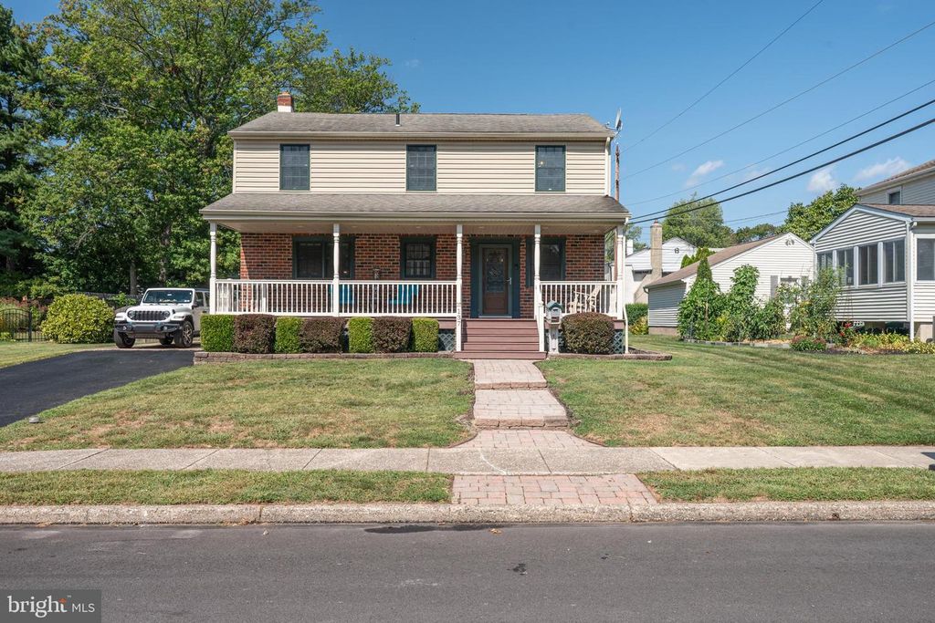 137 AVONDALE RD, Norristown, PA 19403