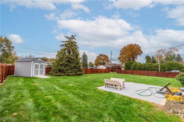 1227 33rd Street NE, Canton, OH 44714