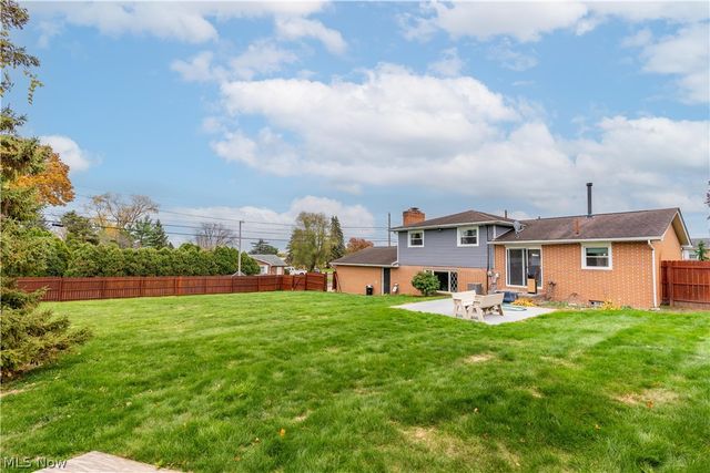 1227 33rd Street NE, Canton, OH 44714