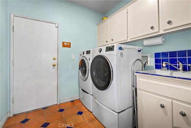 925 Hemingway Drive, Corona, CA 92878