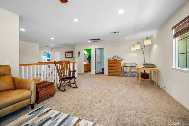 925 Hemingway Drive, Corona, CA 92878