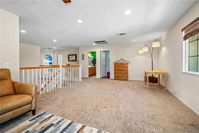 925 Hemingway Drive, Corona, CA 92878