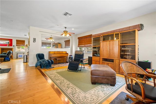 925 Hemingway Drive, Corona, CA 92878