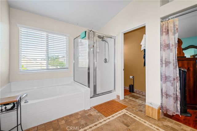925 Hemingway Drive, Corona, CA 92878
