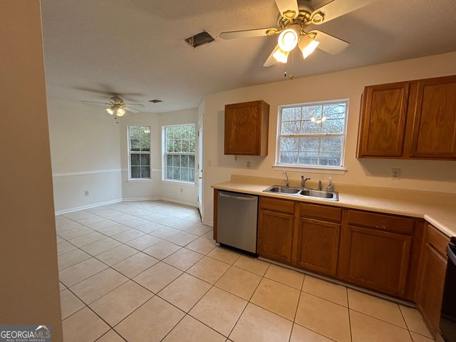 834 Kendall Park Drive, Winder, GA 30680