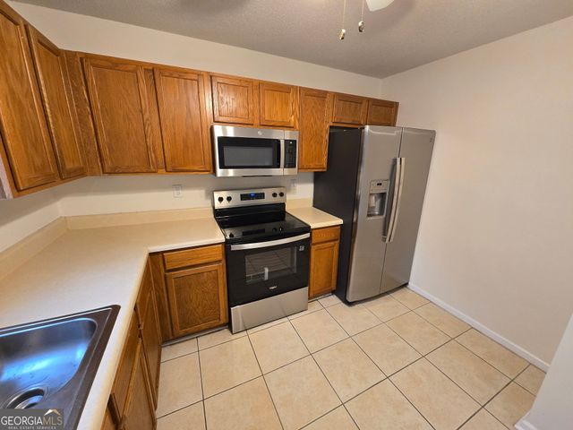 834 Kendall Park Drive, Winder, GA 30680