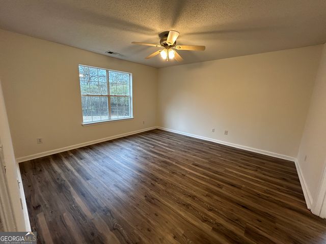 834 Kendall Park Drive, Winder, GA 30680