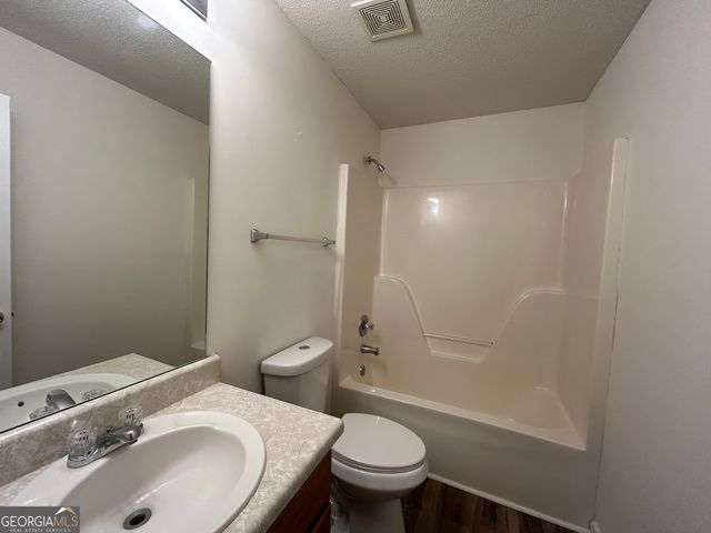 834 Kendall Park Drive, Winder, GA 30680