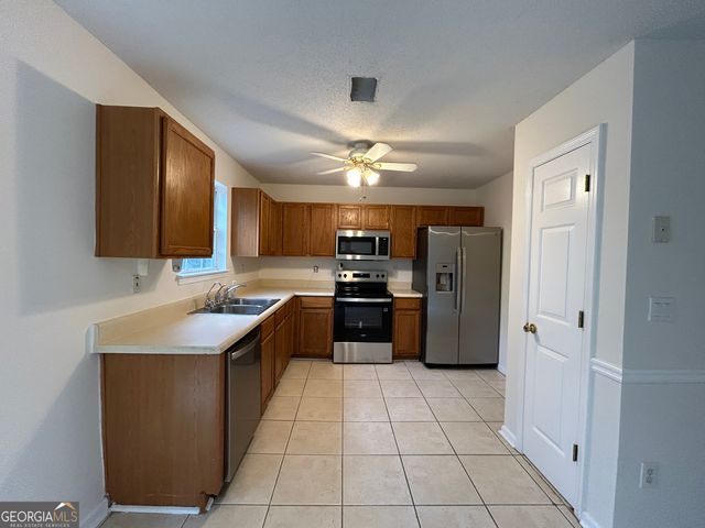 834 Kendall Park Drive, Winder, GA 30680