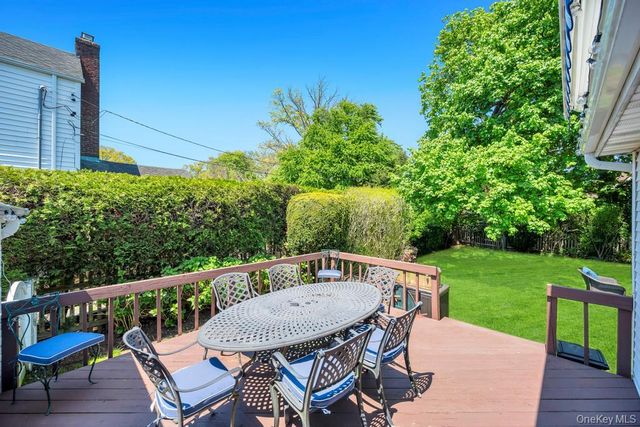 107 Pine Street, Garden City, NY 11530