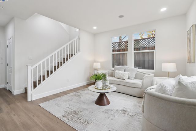 3364 Chartwell St, San Ramon, CA 94583