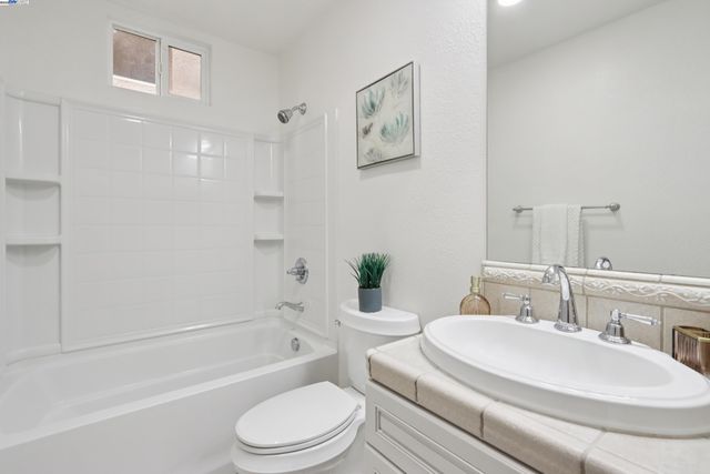 3364 Chartwell St, San Ramon, CA 94583