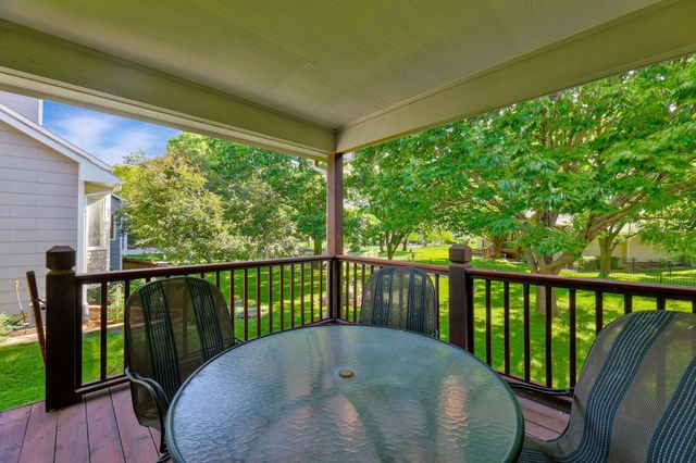 7910 W Meadow Pass Cir, Wichita, KS 67205