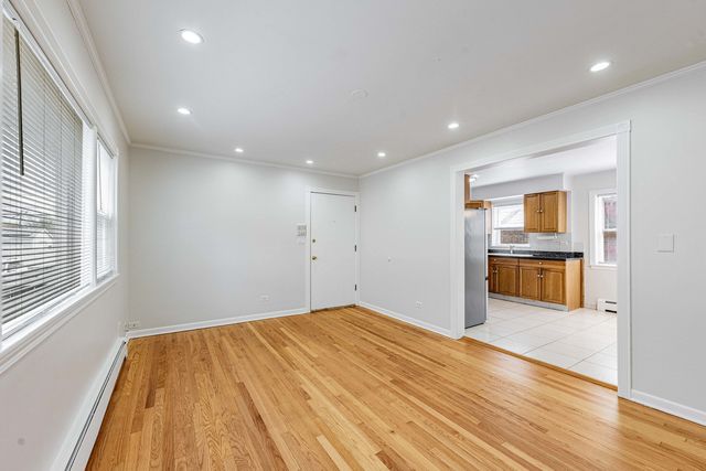 7441 W Fullerton Avenue 1N, Elmwood Park, IL 60707