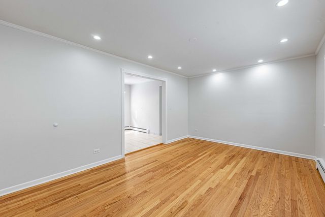 7441 W Fullerton Avenue 1N, Elmwood Park, IL 60707