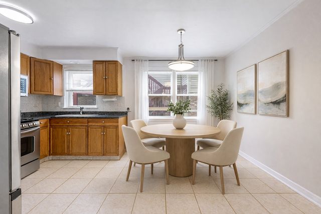 7441 W Fullerton Avenue 1N, Elmwood Park, IL 60707