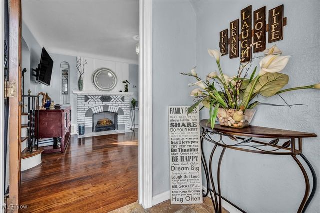 18111 Marcella Road, Cleveland, OH 44119