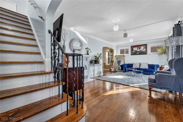 18111 Marcella Road, Cleveland, OH 44119