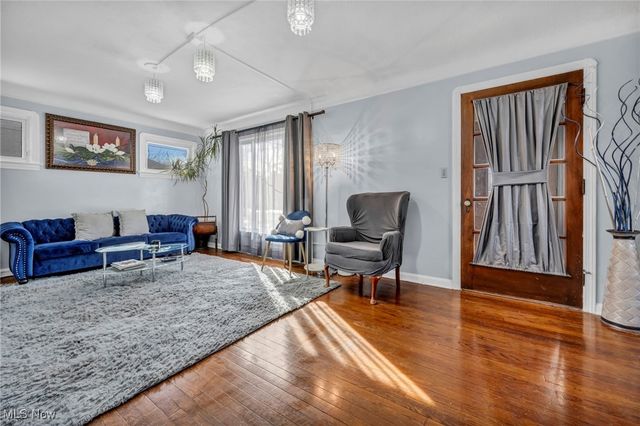 18111 Marcella Road, Cleveland, OH 44119