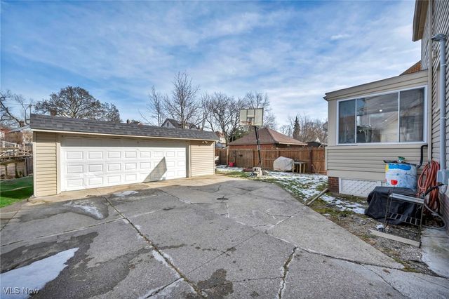 18111 Marcella Road, Cleveland, OH 44119