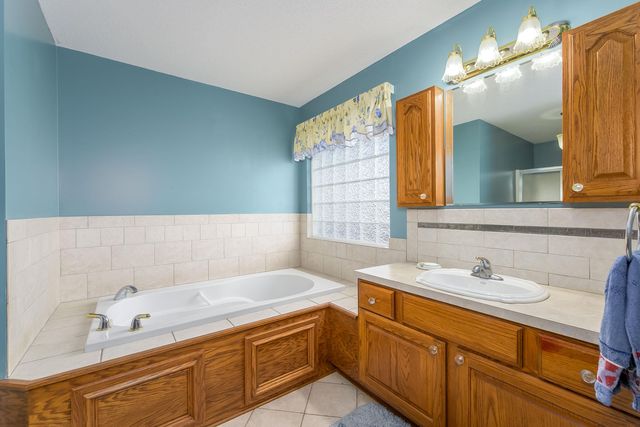 13905 W Remington Ct, Wichita, KS 67235