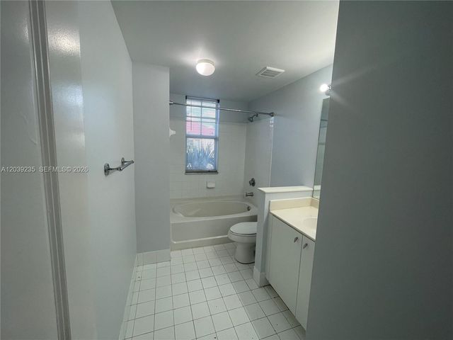 6020 W Sample Rd 308, Coral Springs, FL 33067