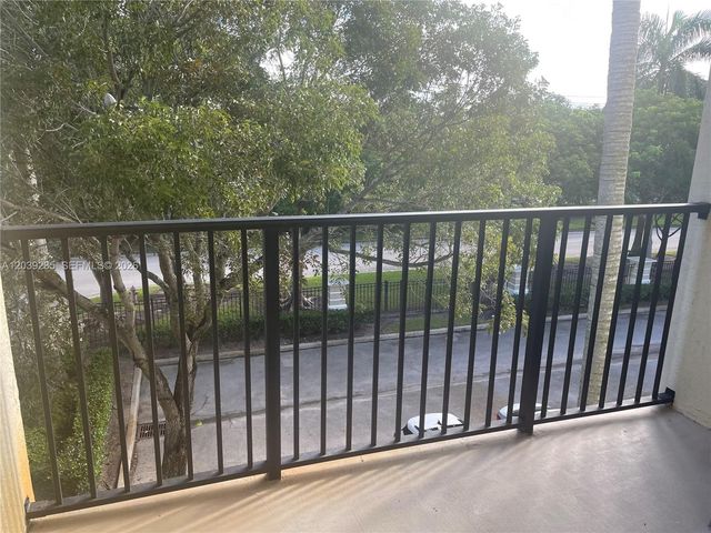 6020 W Sample Rd 308, Coral Springs, FL 33067