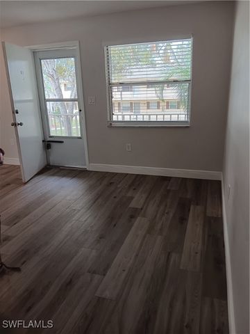 3325 Airport RD N H7, Naples, FL 34105