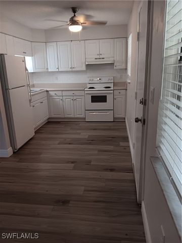 3325 Airport RD N H7, Naples, FL 34105