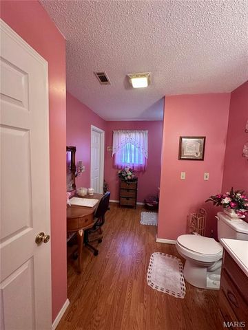 122 E Lewis Street, Lilbourn, MO 63862