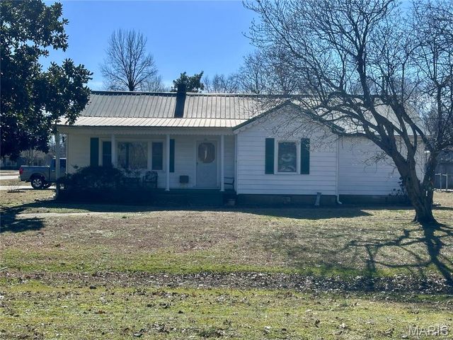 122 E Lewis Street, Lilbourn, MO 63862