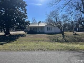 122 E Lewis Street, Lilbourn, MO 63862