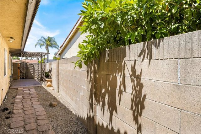 1940 E Stearns Avenue, Orange, CA 92866