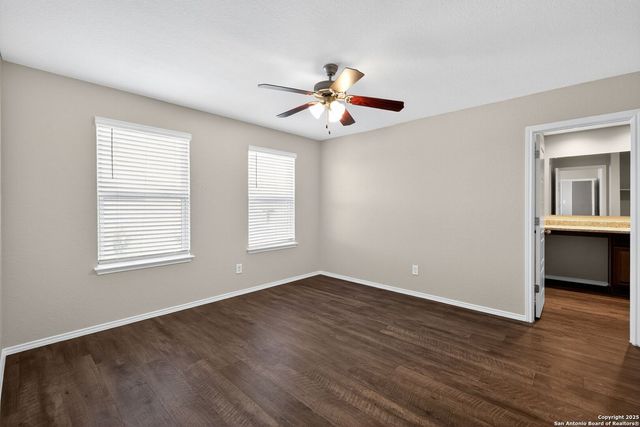 3916 Asher Alley, St Hedwig, TX 78152